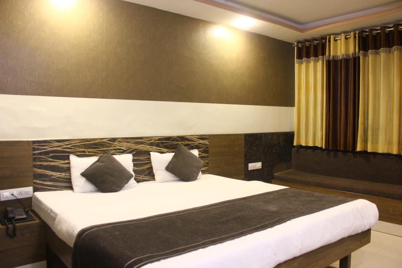 Nakshatra Hotel Banswara Zewnętrze zdjęcie